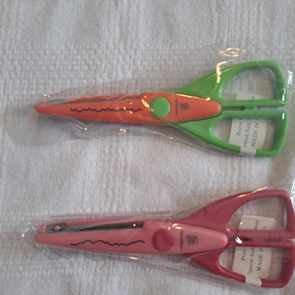 Provo Craft Paper Shaper Scissors 16 new pairs 34-0019 - 34-0034 - Picture 8 of 9